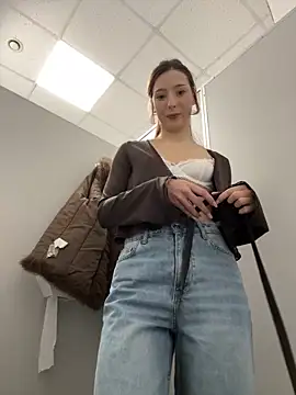 LilluKatten online show from February 12, 7:58 am