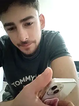 yasinesra757  online show from March 3, 2:45 pm