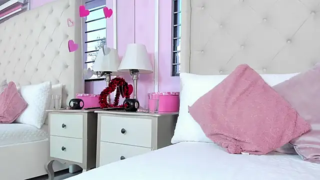 scarlett leblanc  online show from March 21, 12:43 pm