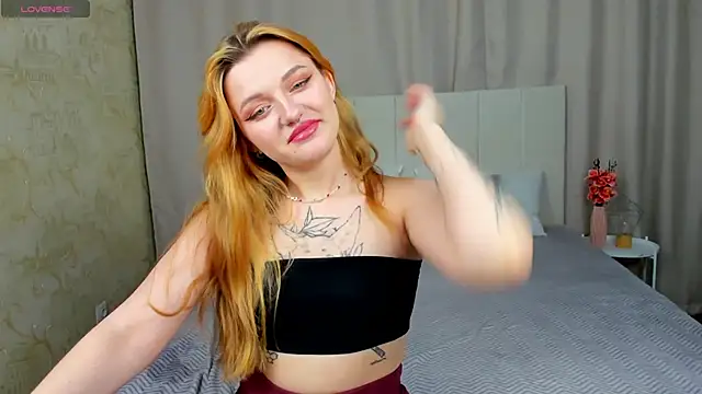 Snapshot of AnnaXPeach chatting on November 6, 12:33 am AnnaXPeach online show from November 6, 12:33 am