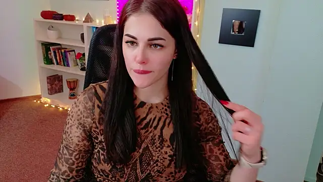 Snapshot of Di_Andra chatting on January 9, 9:49 pm Di Andra online show from January 9, 9:49 pm