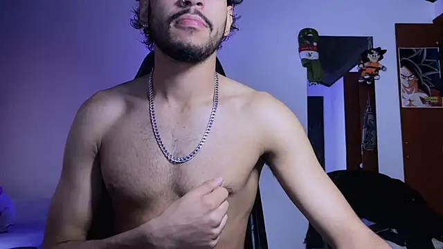 Snapshot of 3v1l chatting on December 1, 8:14 pm 3v1l online show from December 1, 8:14 pm