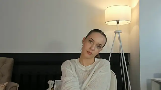 TovaDage online show from October 31, 9:10 am