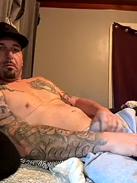 Snapshot of RobsBigD chatting on November 18, 6:01 pm RobsBigD online show from November 18, 6:01 pm