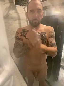 Snapshot of RobsBigD chatting on December 17, 5:19 pm RobsBigD online show from December 17, 5:19 pm