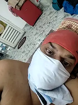 Snapshot of Real_lover_boy chatting on October 30, 8:31 pm Real lover boy online show from October 30, 8:31 pm