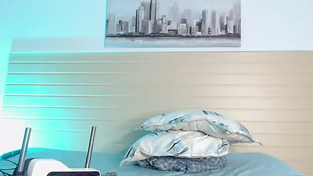 Madisonkay online show from March 12, 2:07 am