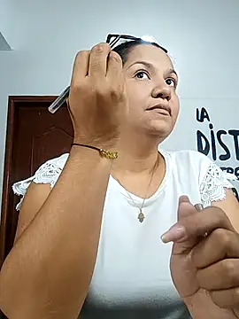 Samaraa Lee online show from November 24, 11:43 am