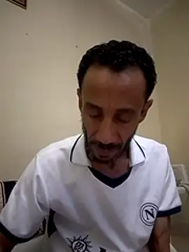 walide100000 online show from April 10, 5:39 pm