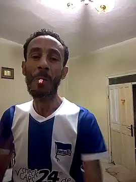 walide100000 online show from April 11, 7:40 pm