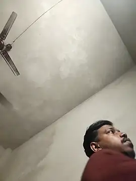 Snapshot of rudr1 chatting on December 2, 12:43 pm rudr1 online show from December 2, 12:43 pm