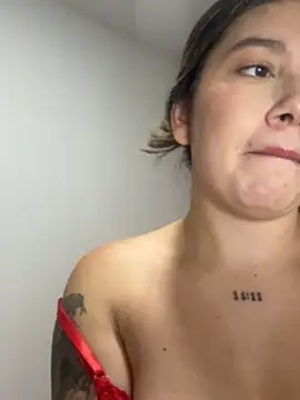 Eve Miiller online show from March 31, 4:24 am