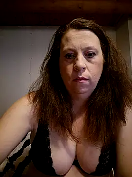 Snapshot of roussechaudasse chatting on December 4, 1:31 pm roussechaudasse online show from December 4, 1:31 pm