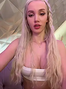 Lana-Grey online show from February 21, 11:39 pm