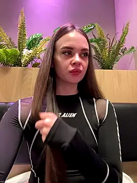 Snapshot of KristiRich chatting on November 4, 8:02 am KristiRich online show from November 4, 8:02 am