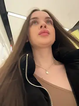 Snapshot of KristiRich chatting on December 20, 9:49 am KristiRich online show from December 20, 9:49 am