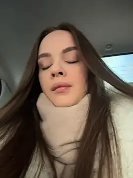 Snapshot of KristiRich chatting on February 4, 10:10 am KristiRich online show from February 4, 10:10 am