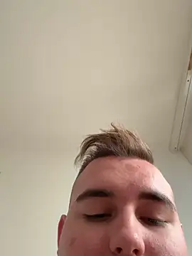 Snapshot of Tymek639 chatting on October 31, 1:45 pm Tymek639 online show from October 31, 1:45 pm