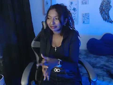 Snapshot of Samanta_777 chatting on June 29, 4:19 am Samanta 777 online show from June 29, 4:19 am