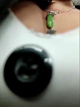 Snapshot of cataleyamyst chatting on December 19, 12:39 am cataleyamyst online show from December 19, 12:39 am