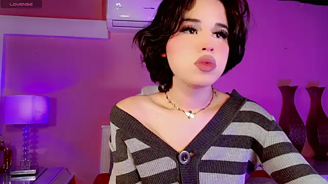 Snapshot of ClaudiaSophia chatting on November 24, 11:43 am ClaudiaSophia online show from November 24, 11:43 am