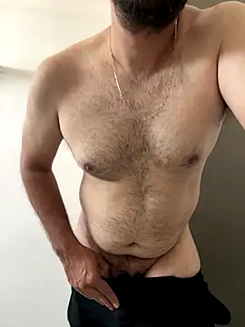 Snapshot of n0tf0und chatting on November 8, 7:01 pm n0tf0und online show from November 8, 7:01 pm