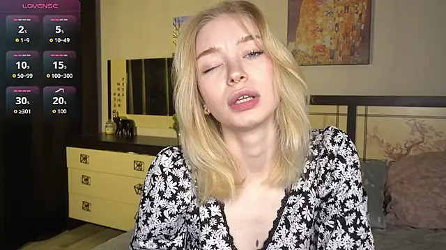 ShanelTunon online show from November 16, 8:03 pm