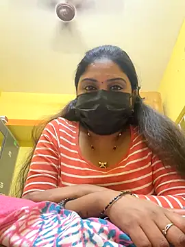 Tamil Hot Varshu online show from December 13, 7:53 pm