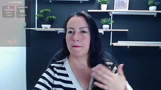 Lauryn Jones online show from June 20, 7:16 pm