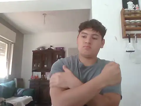 Snapshot of Myboy0020 chatting on November 17, 12:33 pm Myboy0020 online show from November 17, 12:33 pm