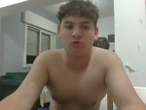 Snapshot of Myboy0020 chatting on November 24, 1:49 am Myboy0020 online show from November 24, 1:49 am