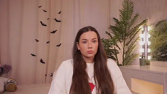 LupitaPicazo online show from November 2, 12:40 pm