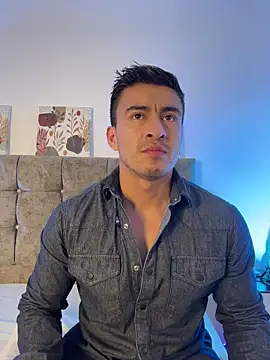 Chris Clarck online show from March 18, 7:06 pm