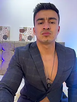 Chris Clarck online show from April 13, 7:08 pm