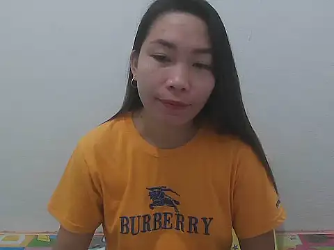 Snapshot of Wild_hot_Lyn chatting on November 5, 7:36 pm Wild hot Lyn online show from November 5, 7:36 pm