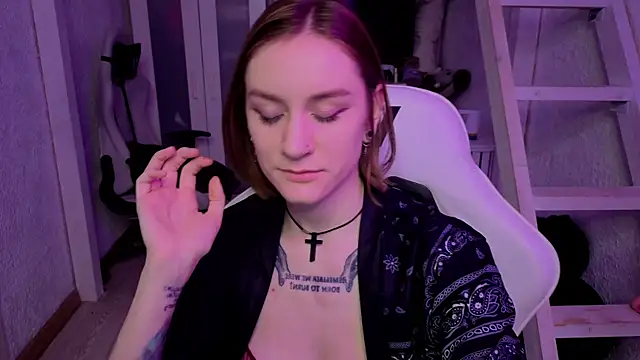 RetroMarie online show from December 1, 9:42 pm