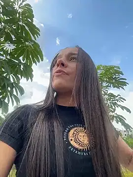 Brunettecollins05 online show from March 1, 8:22 pm