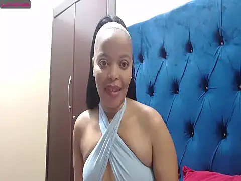 Snapshot of SexyEmpress8 chatting on November 11, 5:57 pm SexyEmpress8 online show from November 11, 5:57 pm