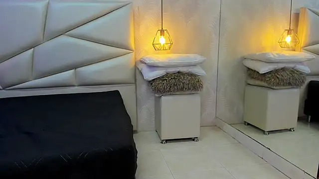 Snapshot of laurettedela_rouse chatting on December 16, 11:26 am laurettedela rouse online show from December 16, 11:26 am