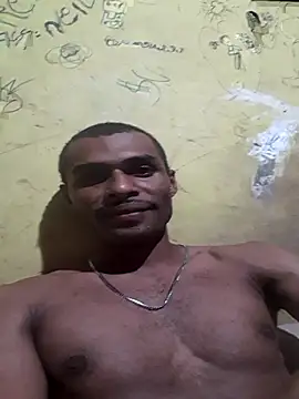 m-a-g-n-a-t-a online show from April 25, 3:20 pm