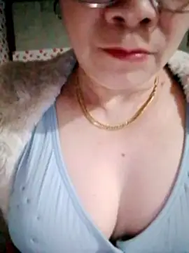 small-house123 online show from February 1, 12:26 pm