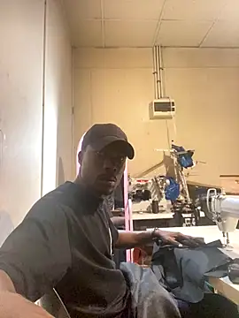 Snapshot of Ndodemnyama@xh chatting on November 6, 7:59 pm Ndodemnyamaxh online show from November 6, 7:59 pm