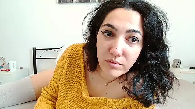 CharmingPearl online show from February 16, 7:26 am