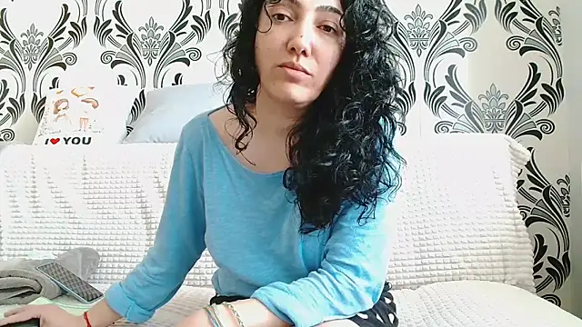 CharmingPearl online show from March 17, 9:12 am