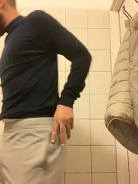 Hiddencore69 online show from November 5, 9:31 am