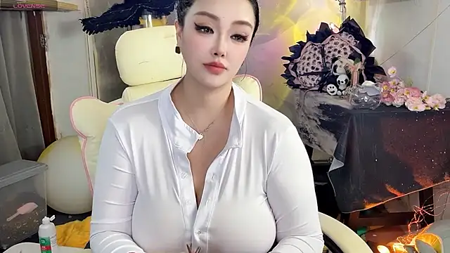 Snapshot of Yahoo-666 chatting on November 21, 6:06 pm Yahoo-666 online show from November 21, 6:06 pm