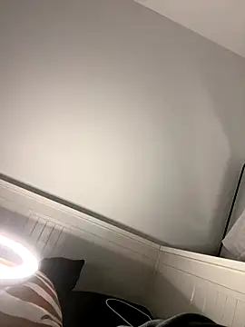 Snapshot of Bethrae25 chatting on December 20, 12:07 am Bethrae25 online show from December 20, 12:07 am