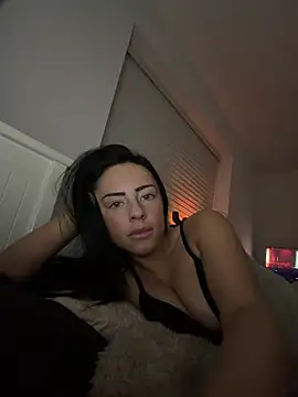 Snapshot of Bethrae25 chatting on January 6, 6:22 pm Bethrae25 online show from January 6, 6:22 pm