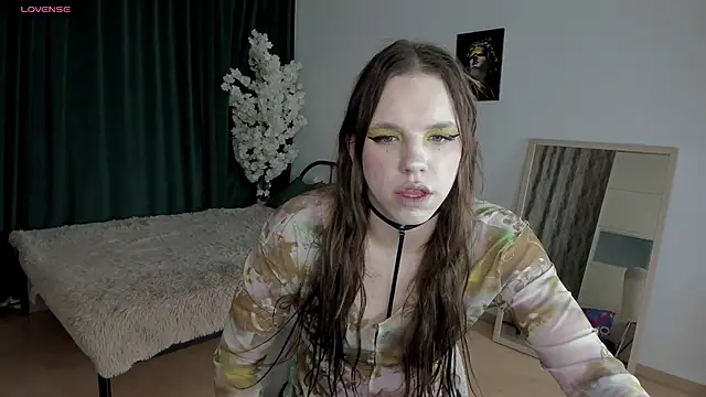 Snapshot of MadisonMongomeri chatting on November 26, 2:45 am MadisonMongomeri online show from November 26, 2:45 am