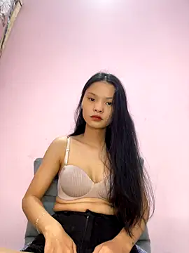 Snapshot of lung-linh chatting on November 19, 2:06 pm lung-linh online show from November 19, 2:06 pm